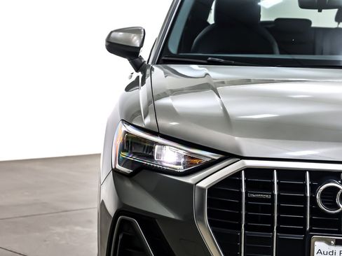 Used 2020 Audi Q3 2.0T Premium w/ Convenience Package image 14