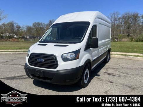 Used 2019 Ford Transit 250 148 High Roof RWD image 11