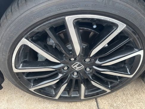 Used 2025 Honda Accord Touring image 10