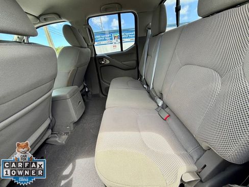Used 2018 Nissan Frontier SV RWD image 11