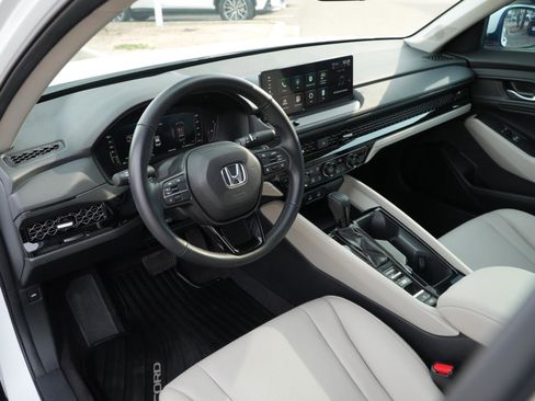 Used 2023 Honda Accord EX-L image 15