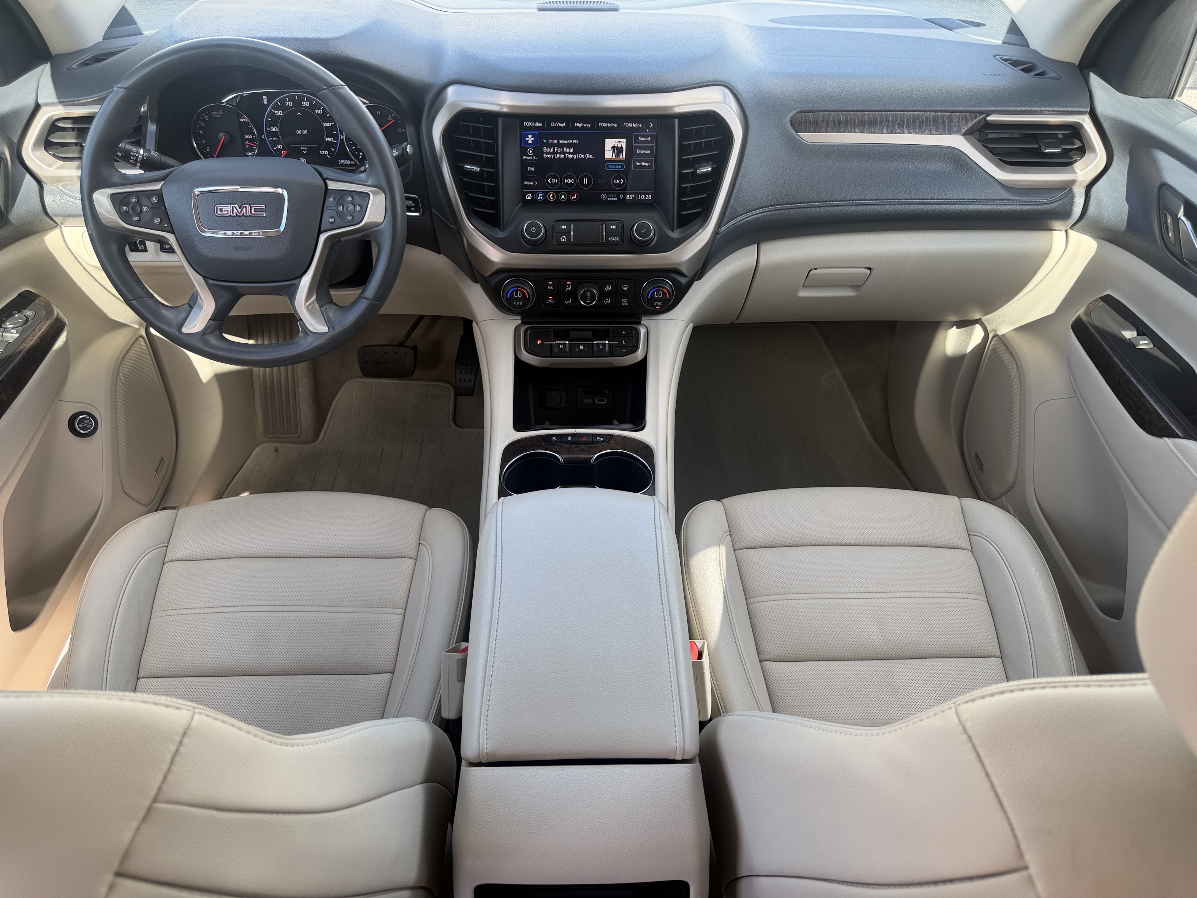Certified 2023 GMC Acadia Denali w/ Trailering Package FWD image 14