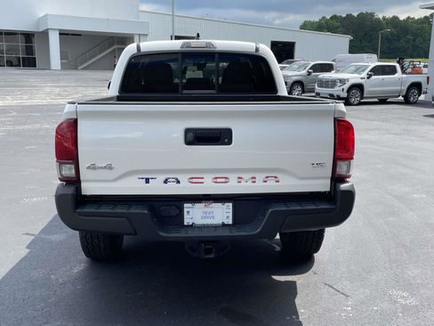 Used 2023 Toyota Tacoma SR AWD/4WD image 4