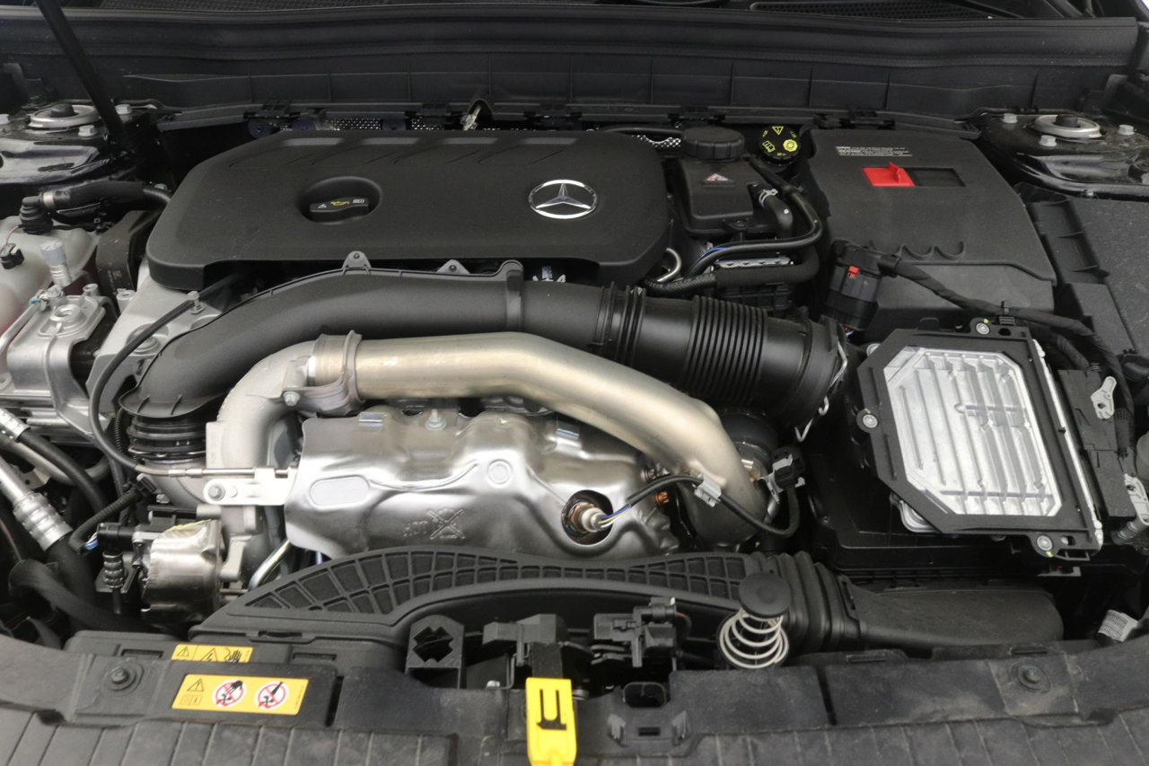 New 2026 Mercedes-Benz GLB 250 image 10