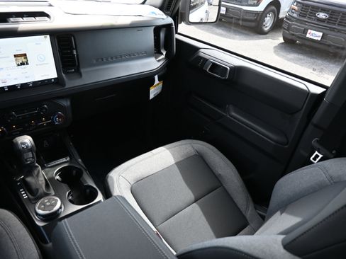 New 2026 Ford Bronco 4-Door AWD/4WD image 29