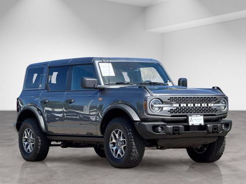 Used 2025 Ford Bronco Badlands AWD/4WD image 8