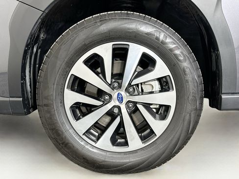 Used 2025 Subaru Outback Premium image 11