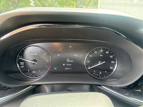 Certified 2022 Buick Envision Preferred FWD image 24