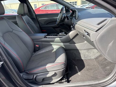 Used 2023 Hyundai Sonata SEL Plus w/ Preferred Accessory Package image 19