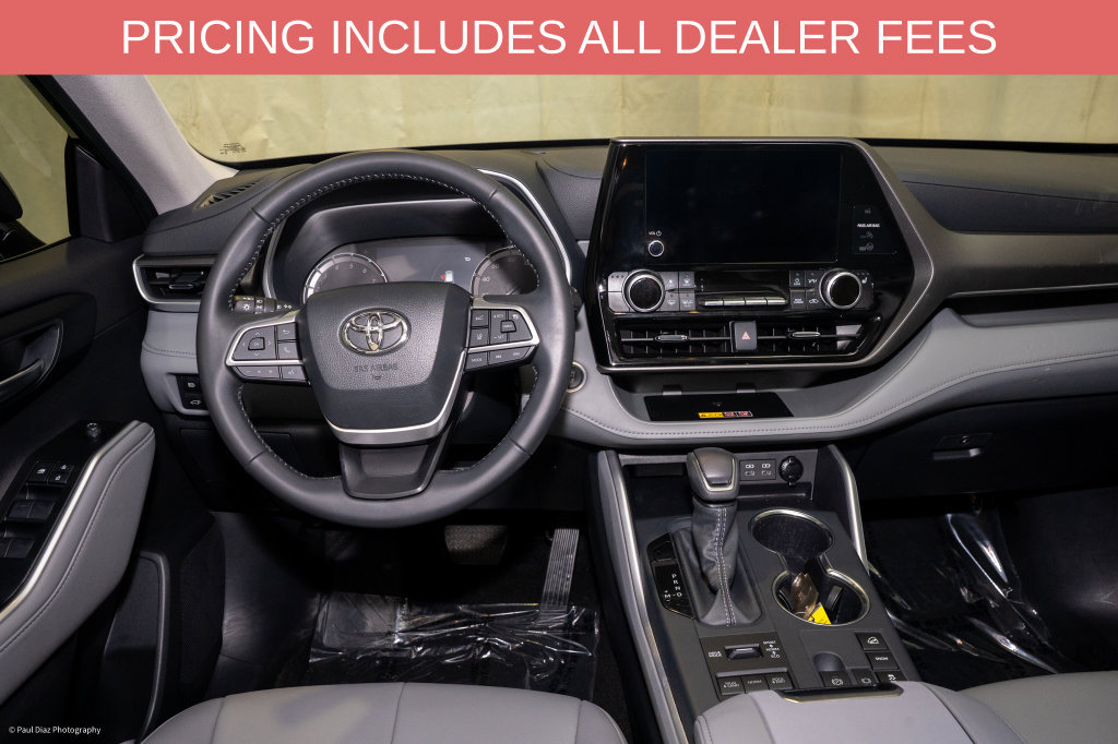 Used 2026 Toyota Highlander XLE AWD/4WD image 7