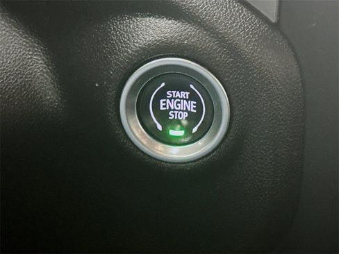 Used 2024 Chevrolet Silverado 2500 Custom w/ Custom Value Package image 27