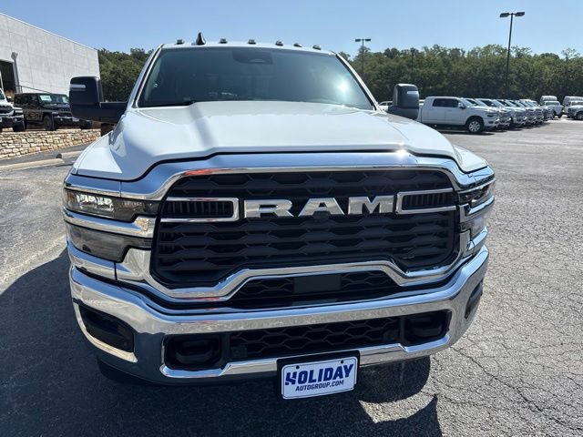 New 2026 RAM 3500 Tradesman AWD/4WD image 8