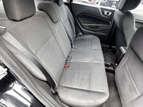 Used 2014 Ford Fiesta SE image 25