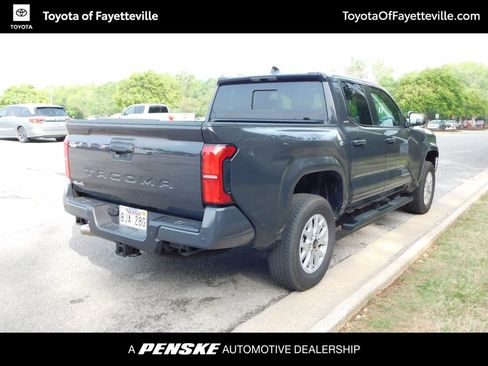 Used 2025 Toyota Tacoma SR5 AWD/4WD image 4