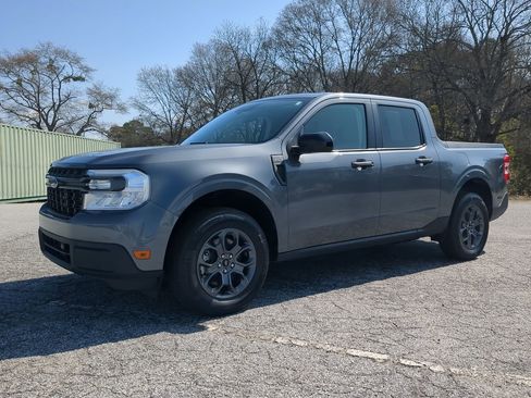 Certified 2024 Ford Maverick XLT w/ XLT Luxury Package image 6