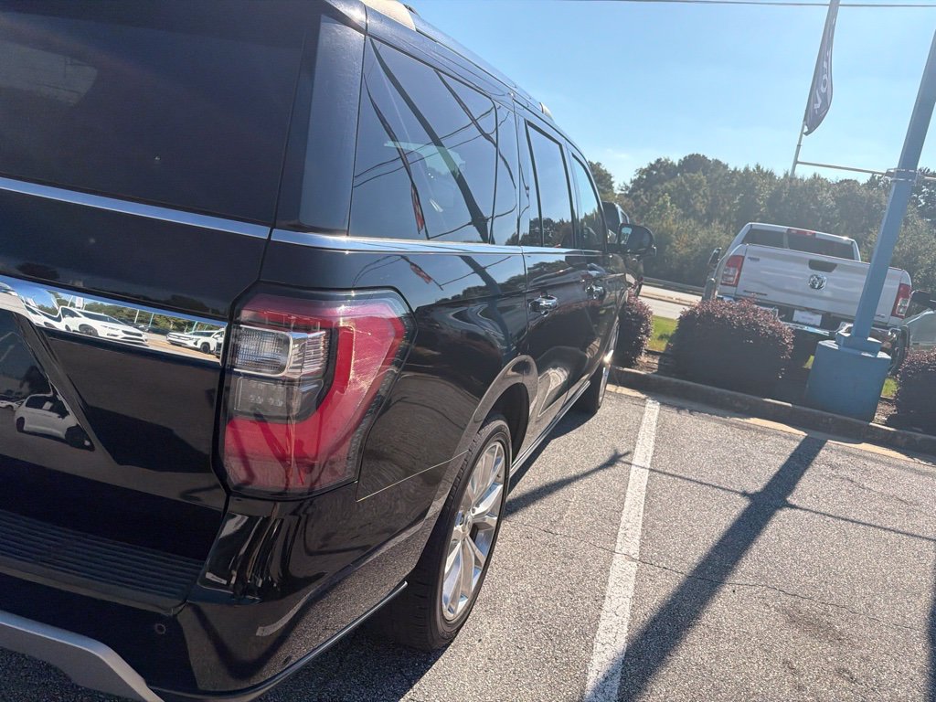 Used 2018 Ford Expedition Limited w/ Equipment Group 302A AWD/4WD image 13