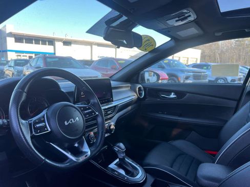 Used 2023 Kia Forte GT-Line w/ GT-Line Premium Package image 14