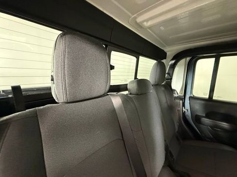 Used 2024 Jeep Gladiator Rubicon w/ Convenience Group image 27