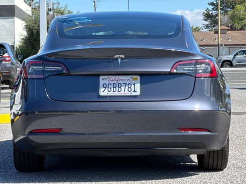 Used 2023 Tesla Model 3 Standard Range RWD image 10