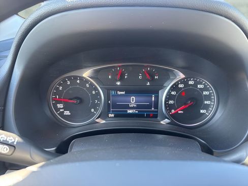 Used 2024 GMC Terrain SLE image 21