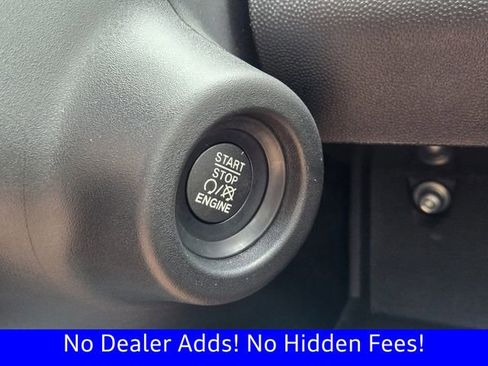 Used 2025 RAM ProMaster 2500 w/ Convenience Group image 22