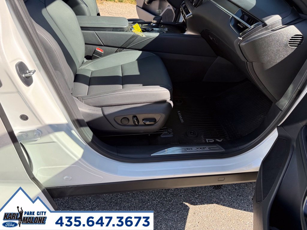 Used 2026 Lexus RX 350h w/ Convenience Package AWD/4WD image 39