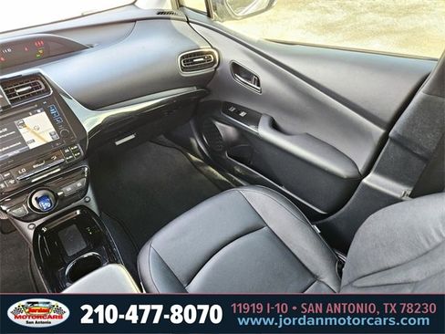 Used 2018 Toyota Prius Three image 15