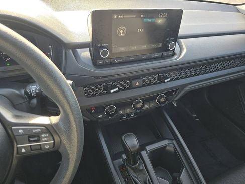 Certified 2023 Honda Accord EX image 29