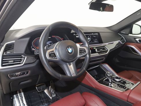 Used 2022 BMW X6 M50i w/ Executive Package image 31
