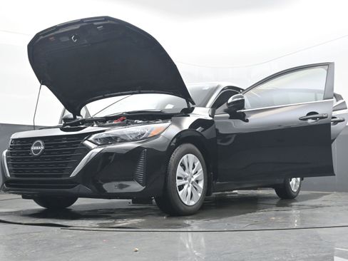 Certified 2025 Nissan Sentra S image 40