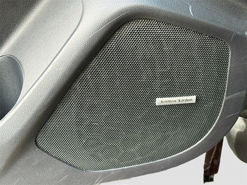 Used 2024 Subaru Ascent Touring w/ Popular Package #2 image 19