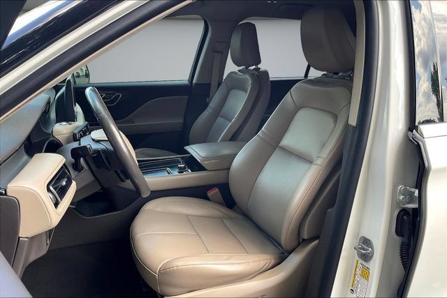 Used 2021 Lincoln Aviator 2WD image 23