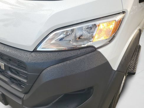 Used 2025 RAM ProMaster 2500 FWD image 23