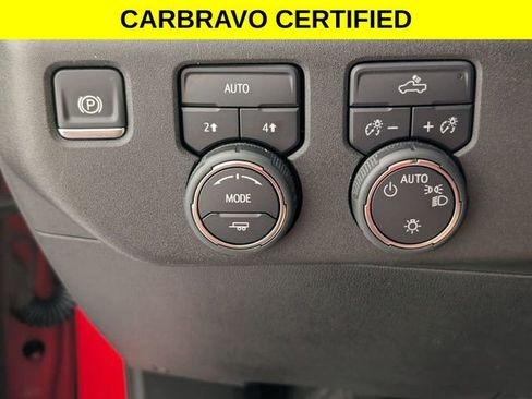 Certified 2024 Chevrolet Silverado 1500 LT AWD/4WD image 15