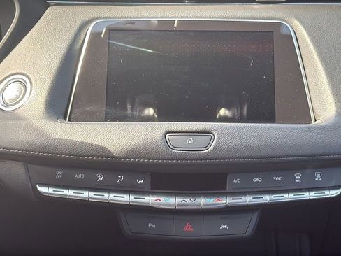 Used 2023 Cadillac XT4 Premium Luxury image 21