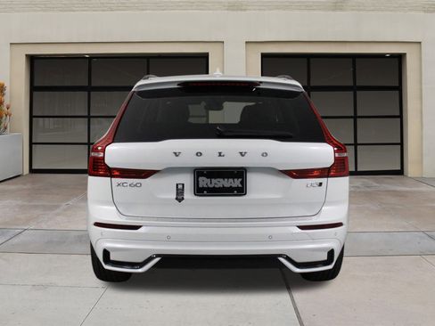 New 2025 Volvo XC60 B5 Ultra w/ Protection Package Premier image 4