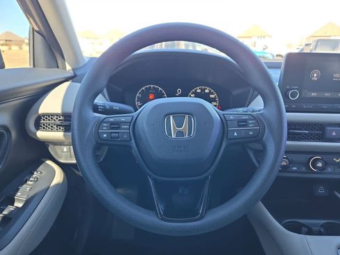 Used 2025 Honda HR-V LX image 21