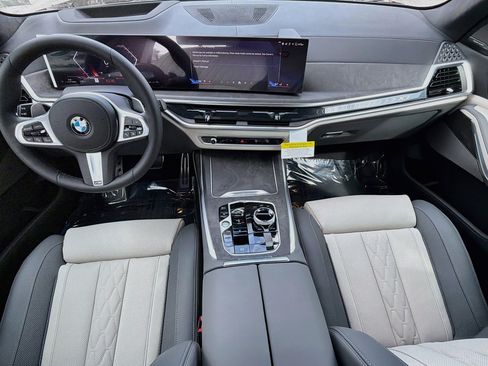 New 2027 BMW X7 xDrive40i w/ Executive Package AWD/4WD image 17