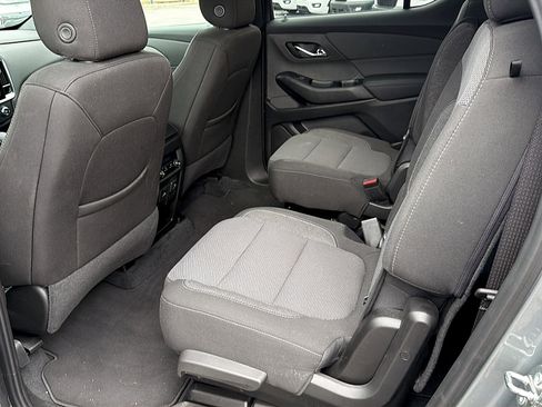 Used 2023 Chevrolet Traverse LT AWD/4WD image 11