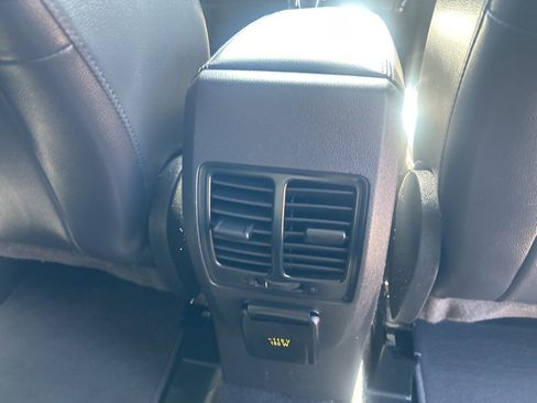 Used 2018 Ford Escape Titanium image 26