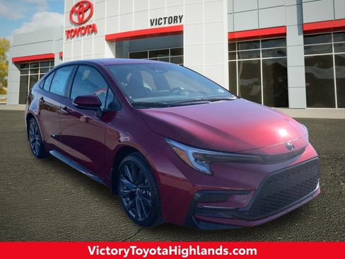 Used 2026 Toyota Corolla SE FWD image 1