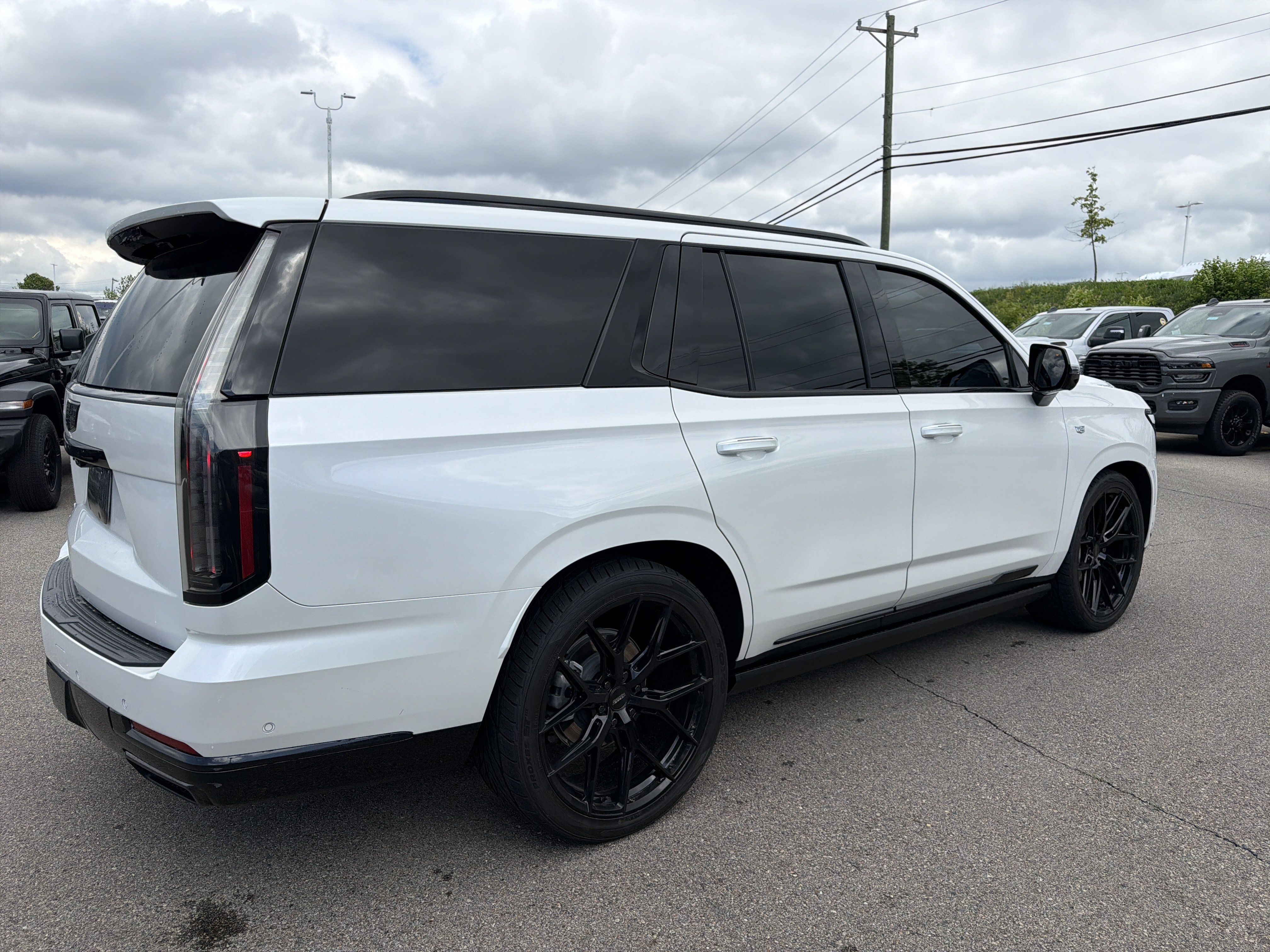 Used 2025 Cadillac Escalade Sport w/ Touring Package AWD/4WD image 10