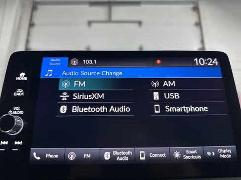 Used 2025 Honda Pilot TrailSport image 31