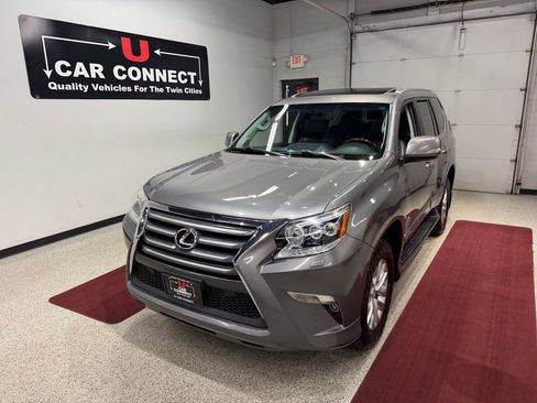 Used 2014 Lexus GX 460 w/ Premium Package AWD/4WD image 4