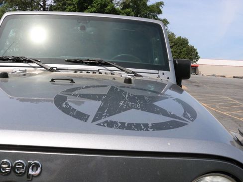 Used 2014 Jeep Wrangler Sport image 68