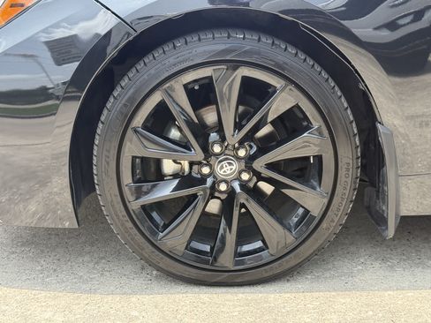 Used 2021 Toyota Corolla SE FWD image 12