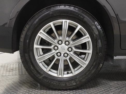 Used 2017 Cadillac XT5 Luxury w/ Driver Awareness Package image 19