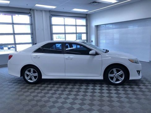 Used 2013 Toyota Camry SE image 34