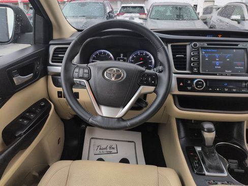Used 2016 Toyota Highlander Limited AWD/4WD image 13