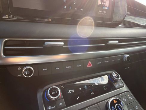 Used 2025 Hyundai Palisade Calligraphy image 31